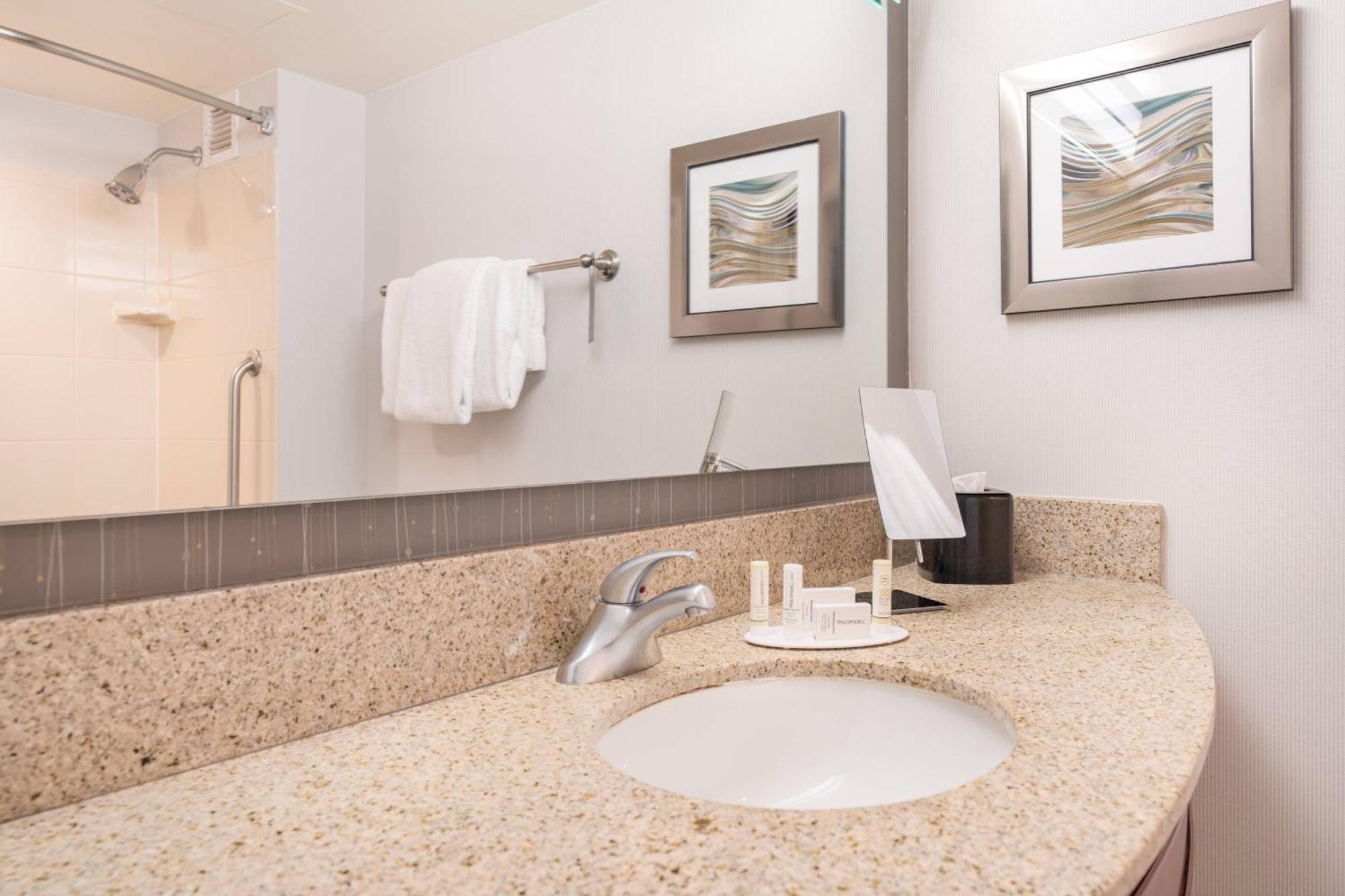 Courtyard By Marriott Silver Spring Downtown ภายนอก รูปภาพ